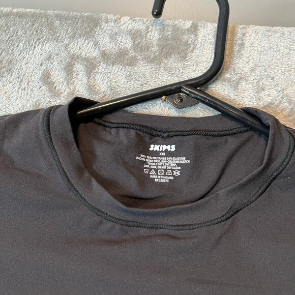SKIMS Fits Everybody Crew Neck Long Sleeve Dress Size XXS Black - Picture 3 of 5